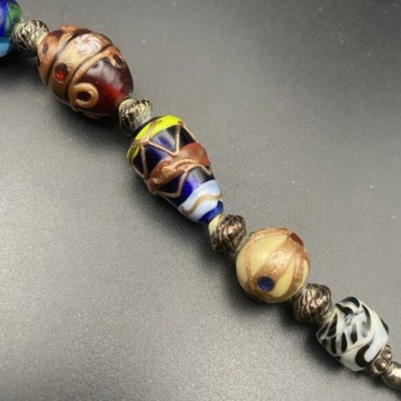 Handmade Lamp Work Glass Bead Bracelet Fits 7" Multicolor Silver Tone Button - Picture 4 of 8